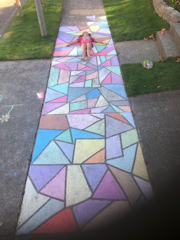 ‘Stay Home’ Artwork: Enjoying the Beauty of Sidewalk Chalk Art